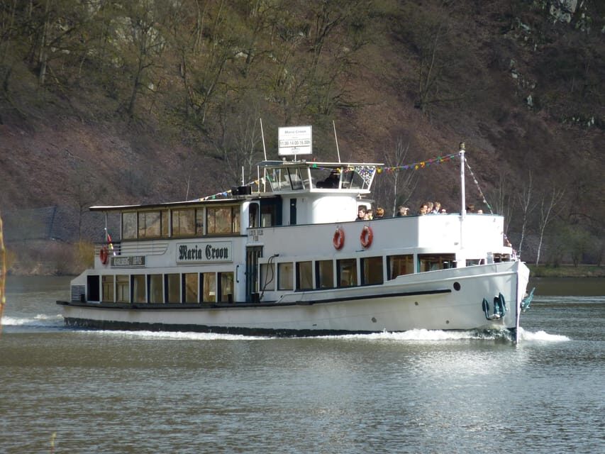 1 hour boat cruise with fragrant coffee and homemade strudel - Who should book this cruise, and who might want a different plan