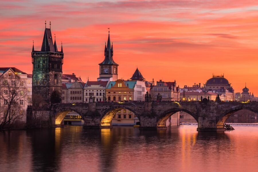 1000 years of history! Evening walking foodie tour - Malostranské Square Food Tasting: Your Starter Stop