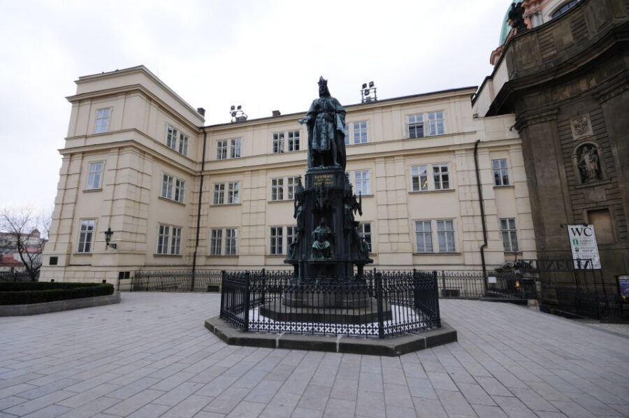 3-Hour Prague Castle & Interiors Tour - Who This Tour Suits Best