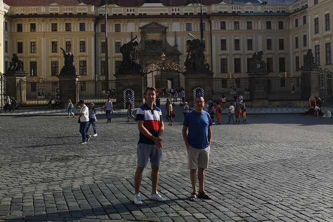 3-hour Private Prague Castle Walking Tour - Entering Prague Castle on a private 3-hour schedule