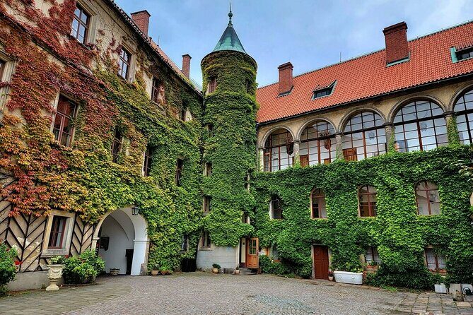 3 in 1 Tour Brewery & Castle in Bohemian Paradise Unesco Geopark - Pickup and route: getting out of Prague without losing the day