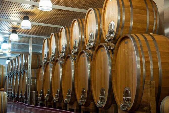 A delightful wine tasting in the scenic countryside with lunch - Johann W Winery: Wine Tasting That Comes With the How and Why