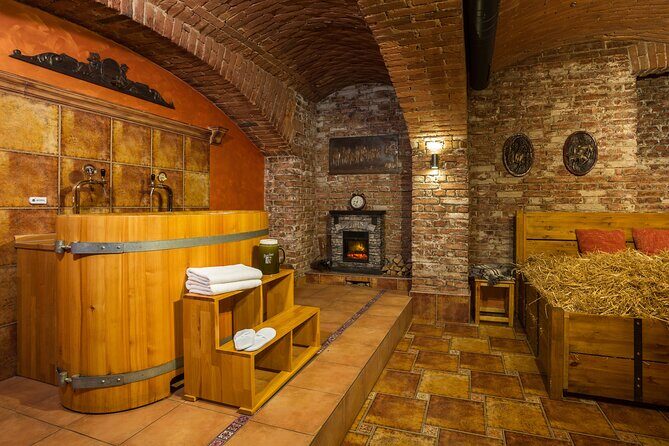 Beer bath Spa for 2 people/ 1 tub - 1,5 hour Activity in Prague - The Beer Bath Concept: Hops, Malt, and Yeast in Your Tub