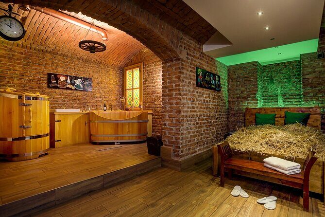 Beer bath Spa for 2 people/ 1 tub - 1,5 hour Activity in Prague - Your Private One-Tub Room for Two: Fireplace, Straw, and Beer Taps