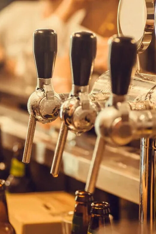 Beer Tour - Learning Beer Manners: How to Toast in the Czech Republic