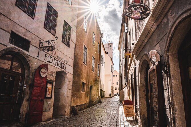 Best of Cesky Krumlov Old Town and Castle Exteriors - Key points at a glance