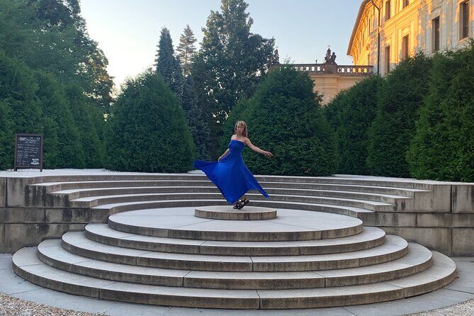 Best of Prague Architecture - private tour with PERSONAL PRAGUE GUIDE - What you get in 3 hours: the flow from Castle to Old Town