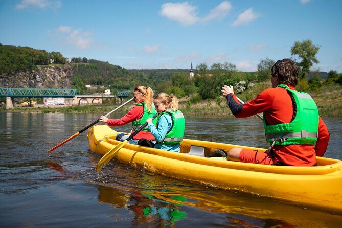 Canoeing on the Elbe river from Děčín to Bad Schandau - What to bring (and what to avoid) for a smoother paddle day