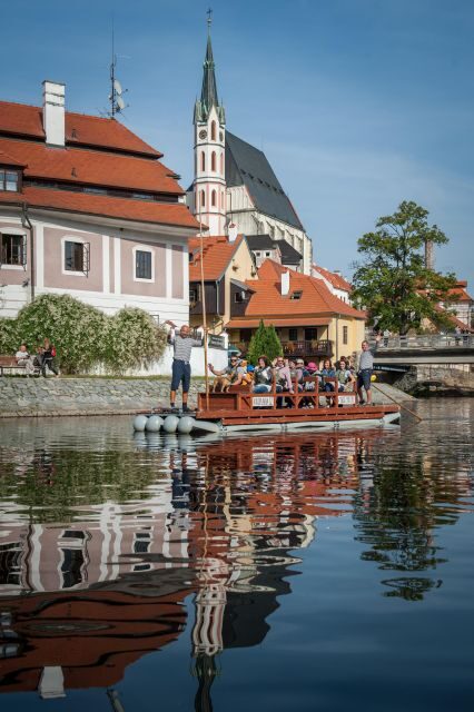 Český Krumlov: Advent Wooden Raft River Cruise - A 30-Minute Wooden Raft on the Vltava: What You Really Get