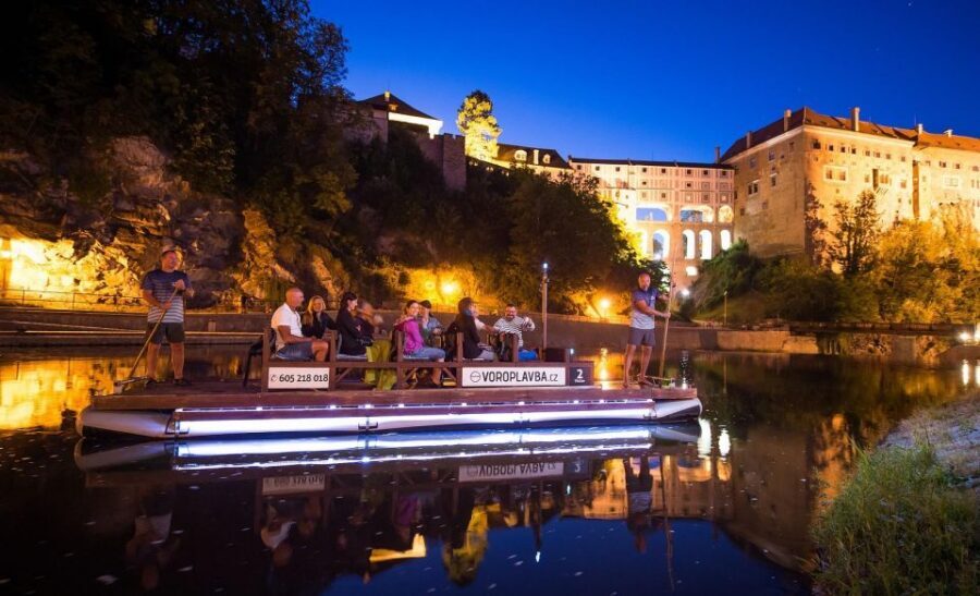 Český Krumlov: Advent Wooden Raft River Cruise - Timing, Winter Reality, and How to Choose the Right Day