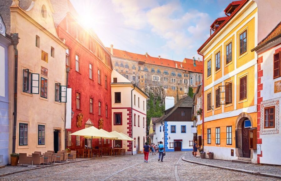 Český Krumlov: Half-Day Medieval Architecture Walking Tour - Key highlights you’ll feel right away