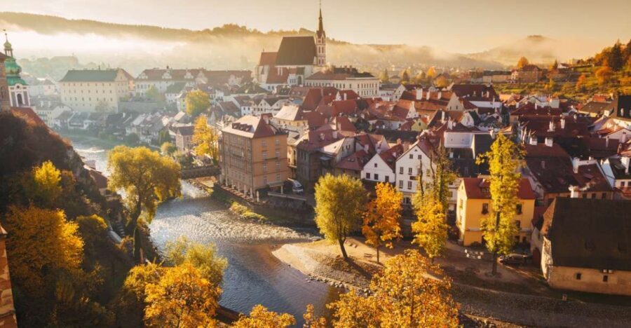 Český Krumlov: Half-Day Medieval Architecture Walking Tour - Vltava Riverside, Stone Bridge, and Egon Schiele’s Inspiration Trail