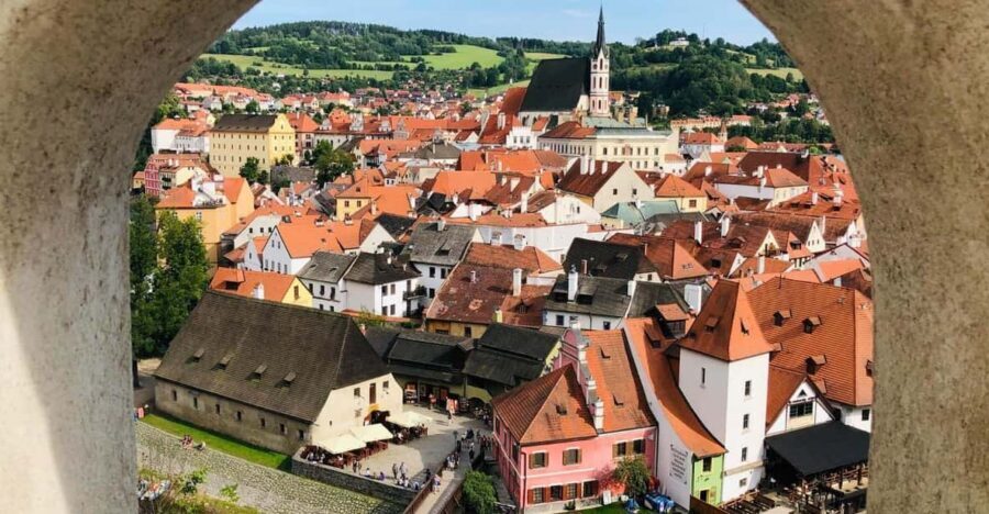 Cesky Krumlov: Insta-Perfect Walk with a Local - Castle Tower and Zámok: the stops where photos make sense