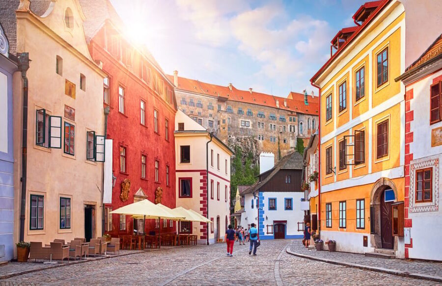 Cesky Krumlov: Private 2-Hour City Walking Tour - A private 2-hour walk that respects your time (and your feet)