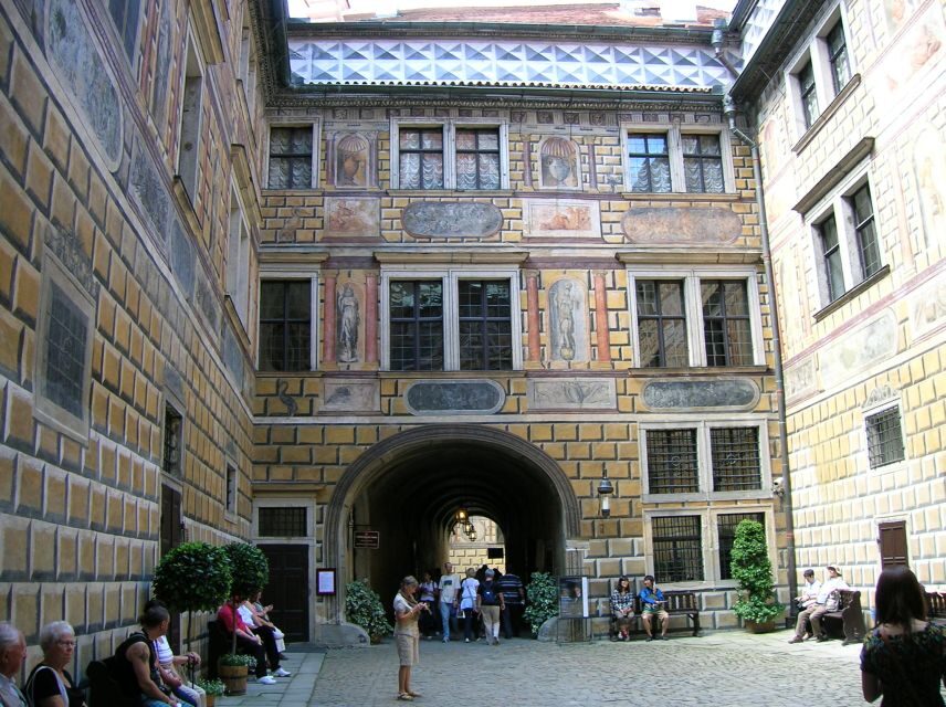 Cesky Krumlov Private Day Trip from Prague - Walking the UNESCO historic center like you actually have time