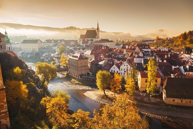 Cesky Krumlov Tour 4 hours - Guides that make the town feel understandable (and fun)