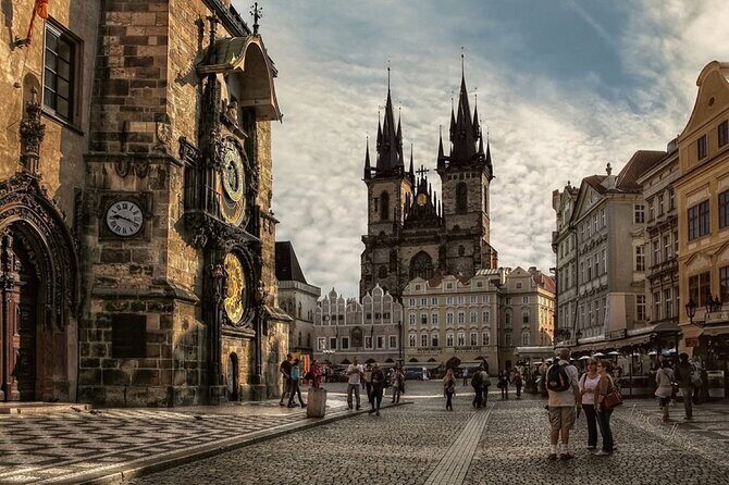 Communism and World War 2 Prague City Tour - SS Headquarters and WWII Bombing Locations: Looking Over Your Shoulder