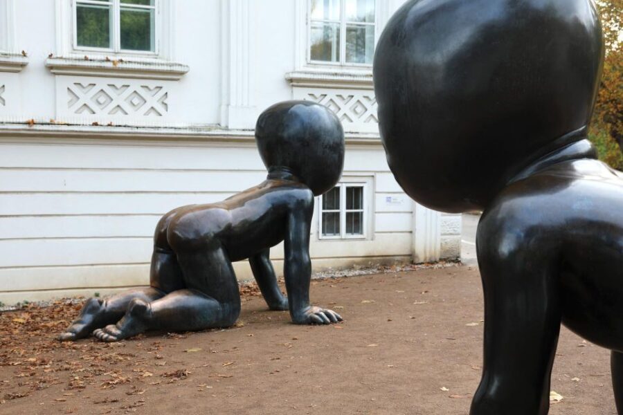 Contemporary art tour in Prague: the works of David Černý - The 90-Minute Walk Through Malá Strana, Staré Město, and Nové Město