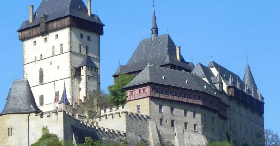 Countryside Bike Tour From Prague To Karlstejn Castle - The village rhythm: why the short stops matter