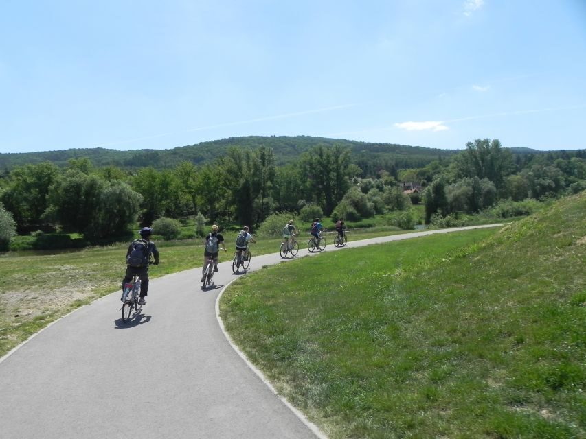Coutryside bike tour to Karlstejn Castle. - Key highlights I think you’ll care about