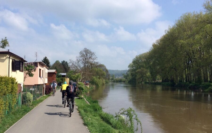 Coutryside bike tour to Karlstejn Castle. - Where this ride starts: Praha Bike and your practical setup