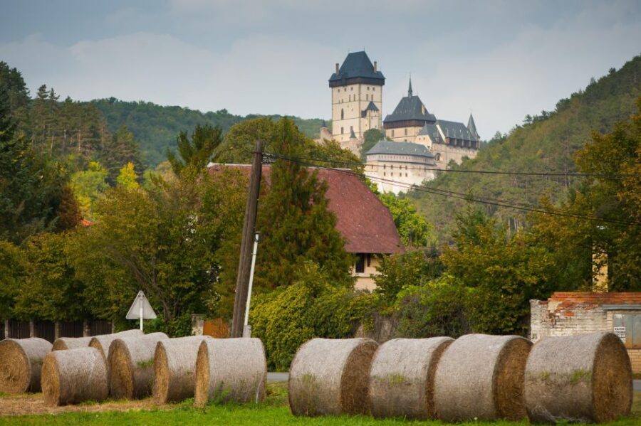 Coutryside e-bike tour to Karlstejn Castle - The Charles IV connection: exterior views that actually make sense