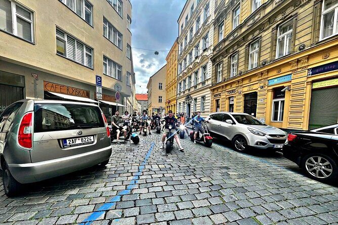 Create your own route on eScooter and enjoy Prague on wheels! - Hradčany Square to Prague Castle: viewpoints, President’s seat, and St Vitus Cathedral