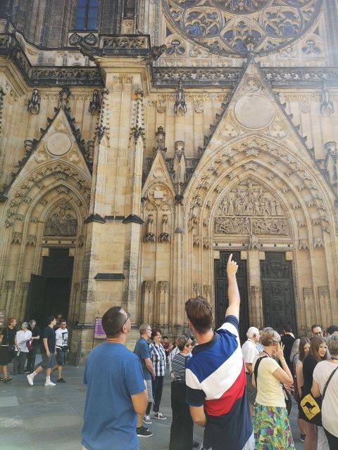 Discover Prague Private Tour - 3 hours - Walking vs private car: when the upgrade is worth it