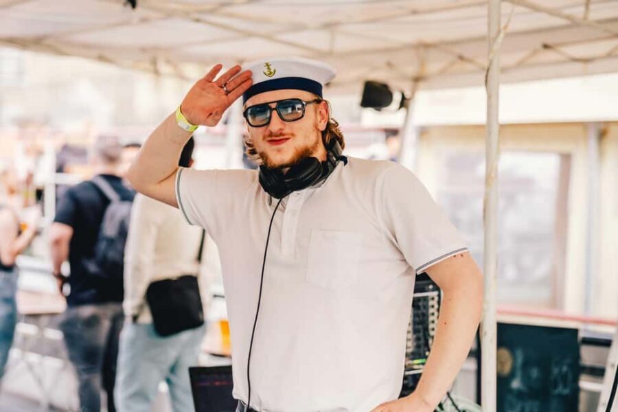 Drunken Monkey Prague Boat Party Open Bar to Duplex Club - Dress Code and Night-Prep: Smart Casual Means Plan Ahead