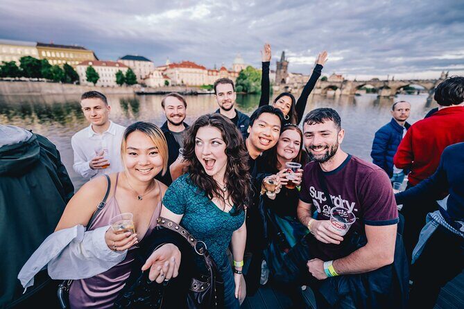 Drunken Monkey Prague Boat Party w/ 2hr Open Bar, DJ & Club Entry - The timing that makes it feel like a night out, not a long day