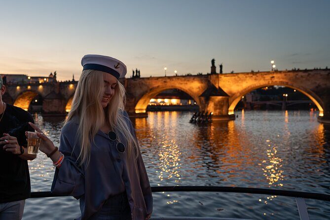 Drunken Monkey Prague Boat Party w/ 2hr Open Bar, DJ & Club Entry - Practical tips I’d use before the 8pm start