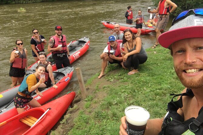 Easy Canoe Mission to the Sazava River from Prague Day Trip - How the guide keeps you moving (and when to be alert)