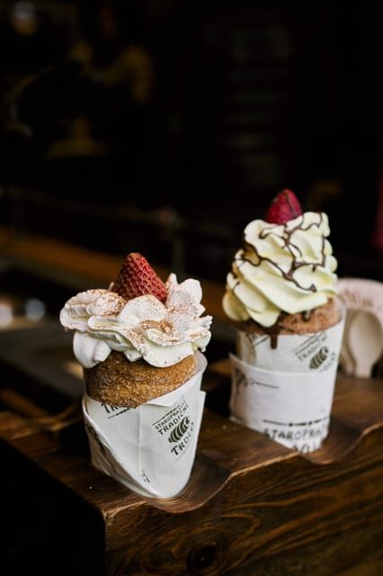 Explore Prague with our chimney cake Prague trail! - Price and value: $0.00 doesn’t mean zero spending
