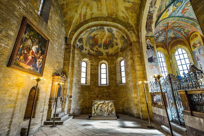 Explore the Historic Prague Castle: Private Half-Day Walking Tour - Logistics on the ground: start, finish, and the Castle Hill reality