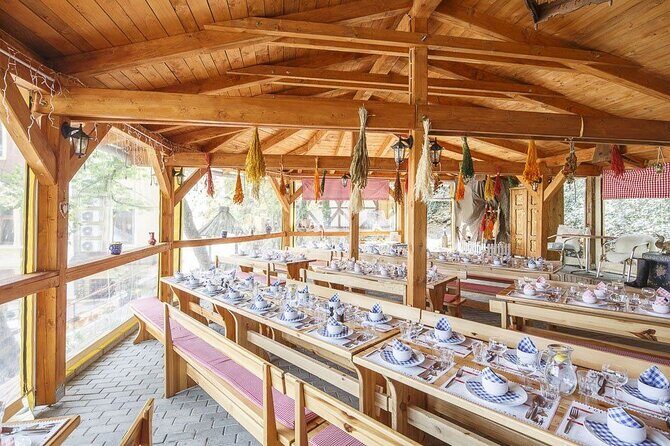 Folk Dinner Experience in Prague with Transportation - Where the evening happens (and why the venue may change)