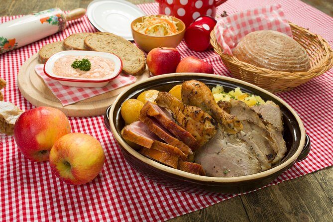 Folklore Dinner with Unlimited Drinks 4course Menu - Where You Sit Matters: Sound Level and Stage Visibility