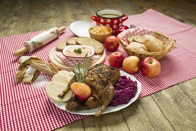 Folklore Dinner with Unlimited Drinks 4course Menu - How Dinner and the Show Work Together in a 2.5-Hour Evening