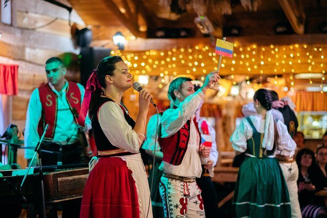 Folklore Evening with Music and Dinner - Who This Evening Suits Best