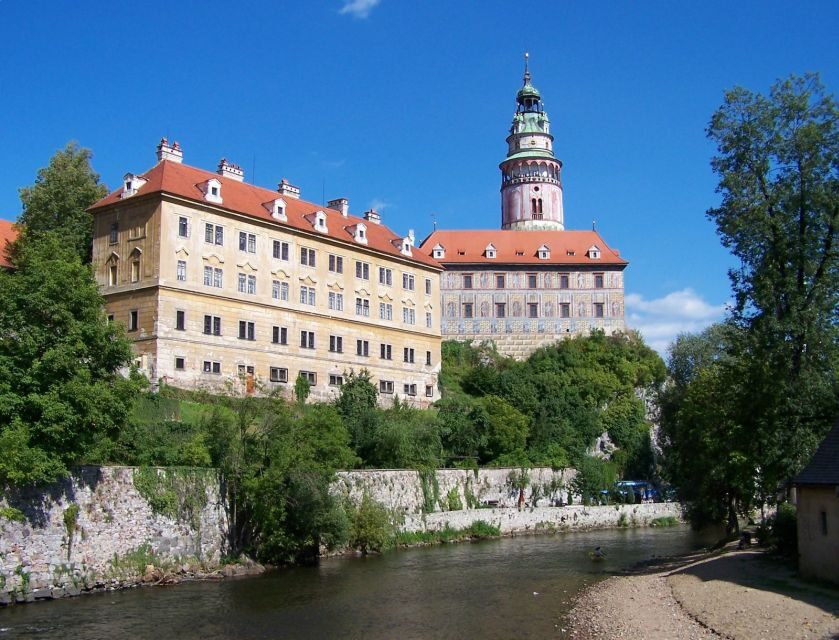 From Prague: Full-Day Trip to Česky Krumlov - Getting There Without Drama: Pickup Timing and Practical Rules