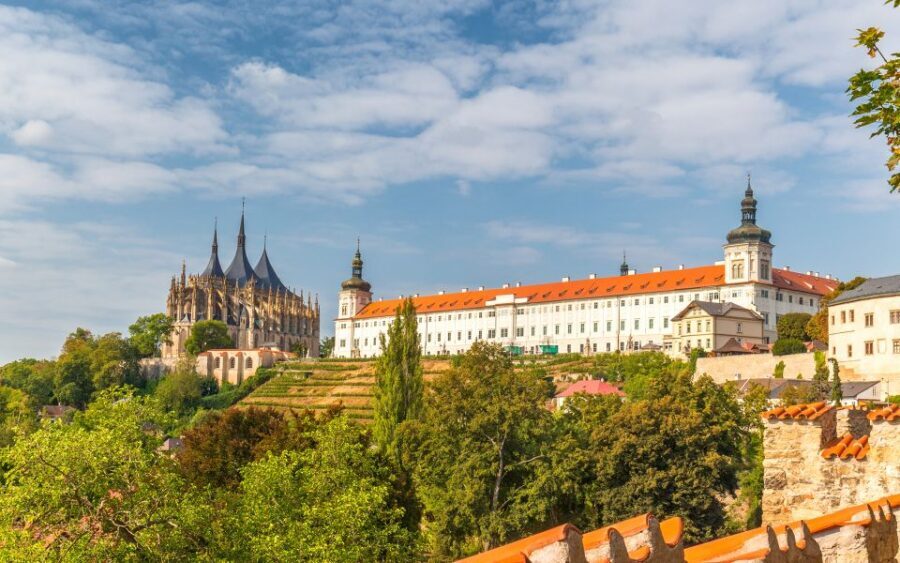 From Prague: Kutná Hora Day Excursion with Bone Church - Church of St. Barbara’s Church: where the day gets gorgeous