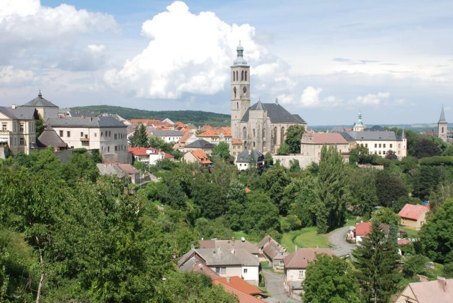 From Prague: Kutna Hora Walking Tour & St. Barbara Cathedral - Key things you’ll notice on this Kutná Hora tour