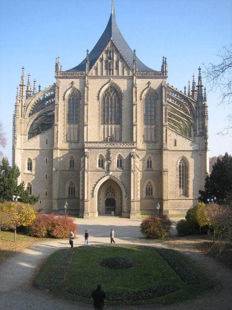 From Prague: Kutna Hora Walking Tour & St. Barbara Cathedral - Comfort and planning tips before you go