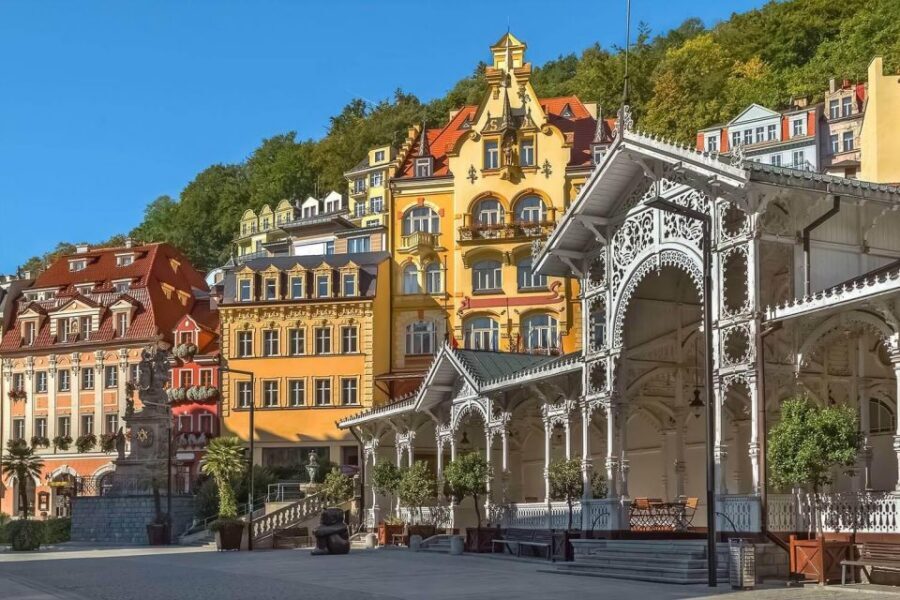 From Prague: One day trip to Karlovy Vary - The Teplá stream walk and the town’s natural structure