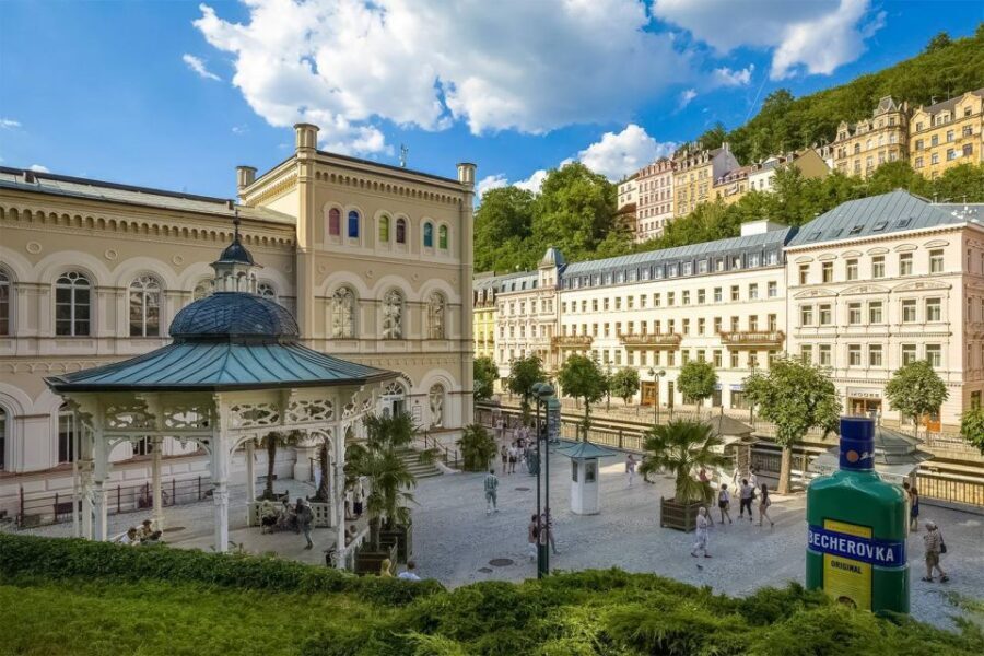 From Prague: One day trip to Karlovy Vary - Entering the spa colonnade world: Mlýnská and Tržní