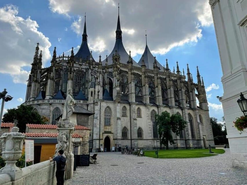 From Prague: Private Day Trip to Kutna Hora with Czech Lunch - Lunch in a Medieval Setting: Czech Food With a Built-In Break