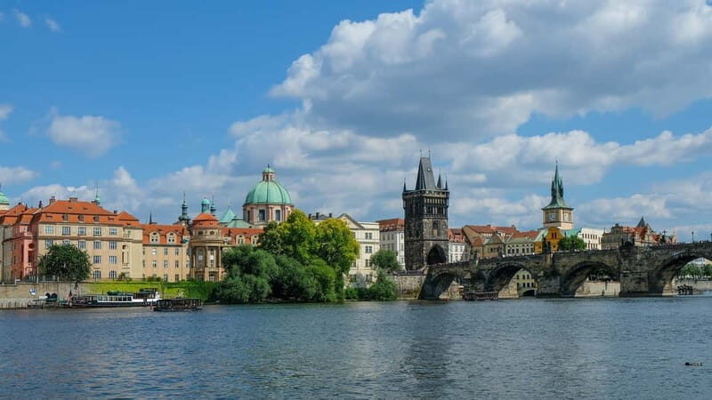 From Vienna: Full-Day Trip to Prague - Key points worth knowing before you go