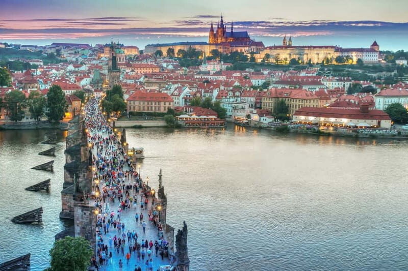 From Vienna: Full-Day Trip to Prague - The Vienna to Prague clock: how the 13-hour plan really works
