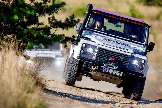Full-day Land Rover driving off-road experience Prague - Off-Road Training in Moravia: The Fast Pitch