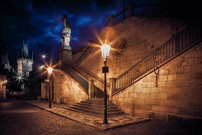 Ghosts and Legends walking tour in Prague - Small group logistics that actually matter in Old Town