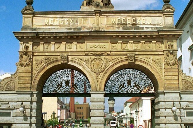 Glass and Brewery Day Trip from Prague - Price and value: what you’re really paying for
